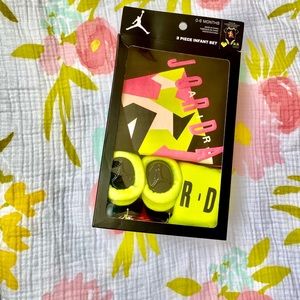 Air Jordan 3 piece infant set 0-6 months